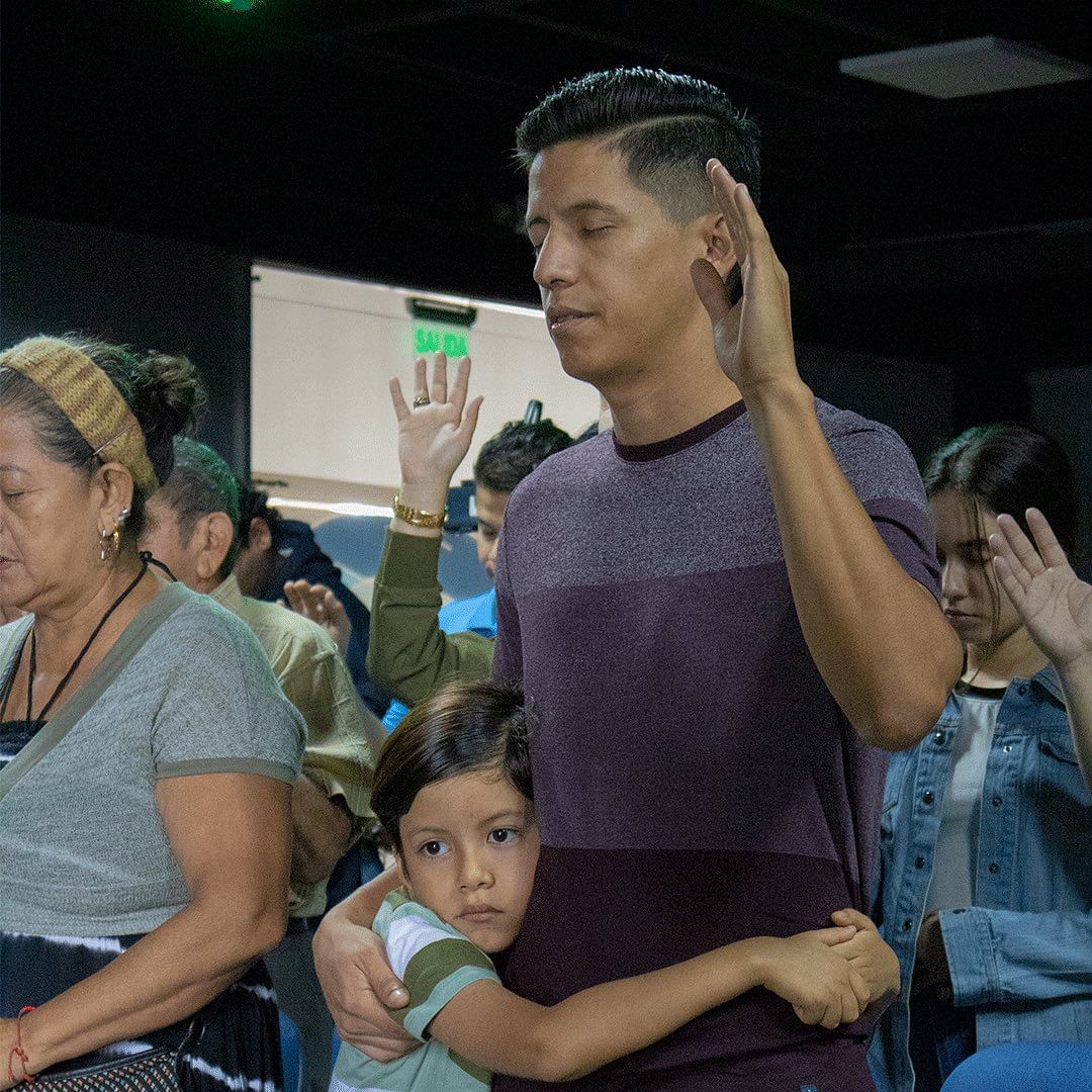 Domingo en casa Ayer disfrutamos de un gran momento aprendiendo la palabra de Dios.
